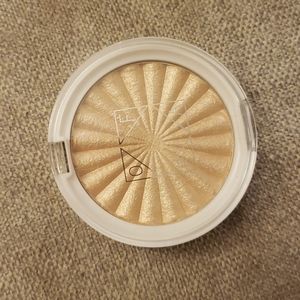 Ofra rodeo drive highlighter